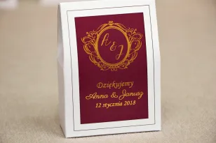 Pudełeczko stojące na cukierki, podziękowania dla Gości weselnych - Sonata nr 6 - Czerwone wino i złoto - dodatki ślubne
