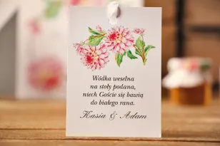Zawieszka na butelkę, wódka weselna, ślub - Kalia nr 4 - Różowe dalie - kwiatowe dodatki ślubne