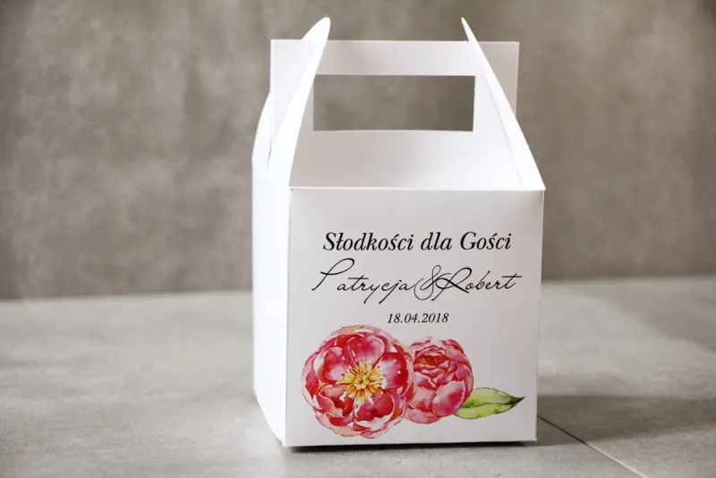 Pudełko na ciasto kwadratowe, tort weselny - Pistacjowe nr 6 - Intensywnie różowe piwonie Pudełko na ciasto kwadratowe, tort weselny - Pistacjowe nr 6 - Intensywnie różowe piwonie