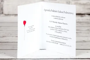 Wnętrze zaproszenia ślubnego Bueno nr 3 - Rysunek zakochanej Pary Młodej dryfującej w chmurach