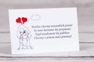 Eintrittskarte für Hochzeitseinladungen aus der Bueno-Kollektion Nr. 6 - Junges Paar mit roten Luftballons im informellen Zeiche