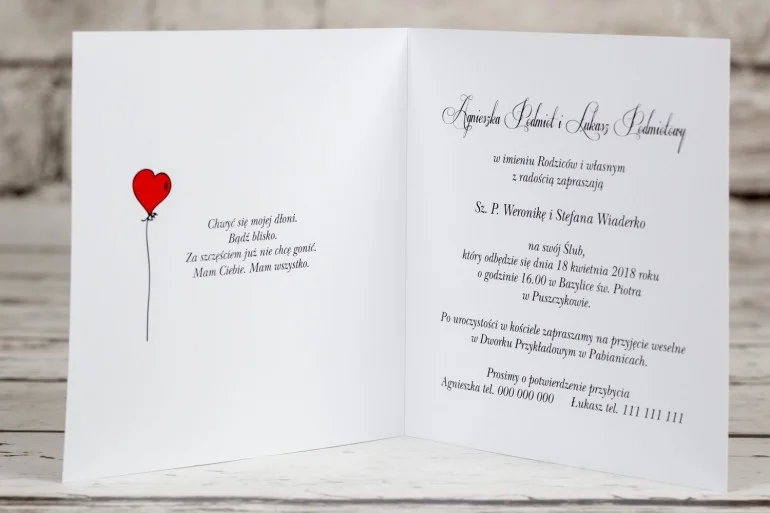 Ślubne Zaproszenia z humorem i grafiką pary młodej z czerwonymi balonikami | Nietypowe Zaproszenia na Wesele