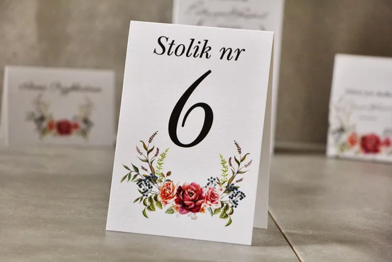 Numery stolików, stół weselny, Ślub - Pistacjowe nr 11 - Róże w odcieniach bordo i pomarańczy