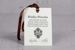 Zawieszki na butelki weselne z kolekcji Moreno nr 6 - W eleganckim stylu z ornamentem i cyrkonią