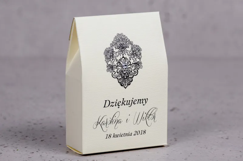 Ślubne pudełeczko na słodkości dla gości weselnych z kolekcji Moreno nr 6 Ślubne pudełeczko na słodkości dla gości weselnych z kolekcji Moreno nr 6