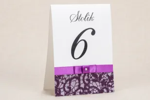 Ślubne numery stolików - Elegancki wzór z piękną, fioletową koronką - Klaris nr 3