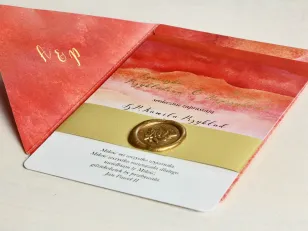 Rote, aquarellierte Hochzeitseinladungen mit Lackstempel und Vergoldung