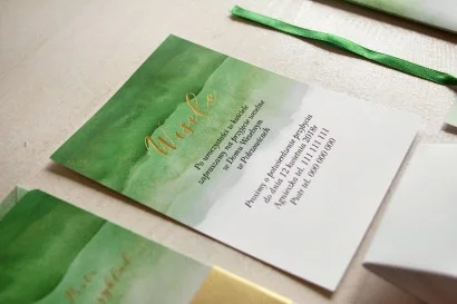 Zielony, akwarelowy bilecik ze złoceniem do zaproszeń ślubnych