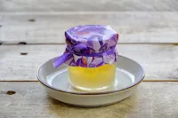 Miód na podziękowania dla gości weselnych z Krokusami