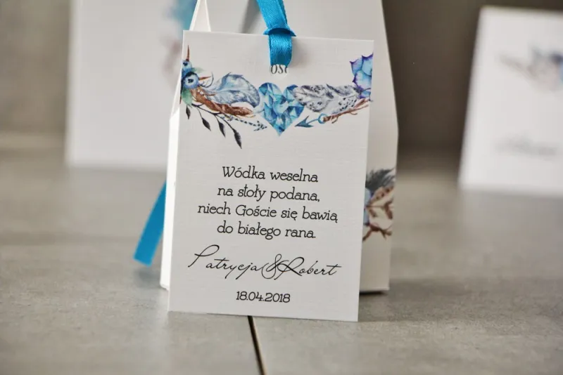 Zawieszka na butelkę, Wódka weselna, ślub - Pistacjowe nr 21 - Błękitny wzór w stylu boho Zawieszka na butelkę, Wódka weselna, ślub - Pistacjowe nr 21 - Błękitny wzór w stylu boho