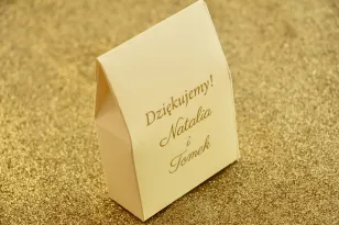Pudełeczko na słodkości w stylu Glamour jako podziękowania dla gości weselnych. Kolor Waniliowy