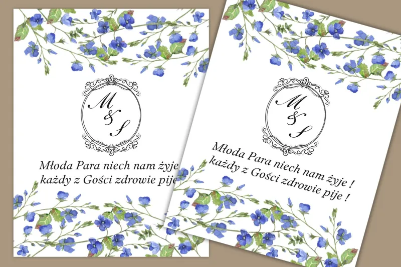 Etykiety samoprzylepne na butelki weselne, ślubne. Subtelny wzór z drobnymi kwiatami niebieskiej niezapominajki