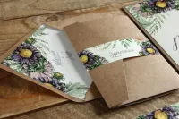 Fioletowe Zaproszenia Ślubne Kraft z Astrami | Styl Boho