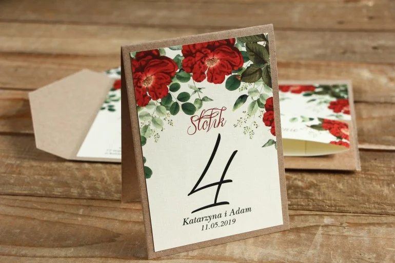 Numery stolików weselnych - Grafika z czerwoną chińską różą