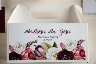 Prostokątne pudełko na Ciasto Weselne, podziękowania dla gości. Grafika z różowymi i purpurowymi piwoniami