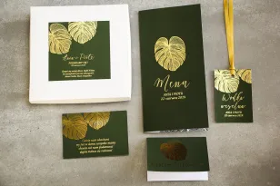 Zaproszenia ślubne glamour w pudełku – połączenie eleganckiego pudełka z zielenią i złoconymi liśćmi monstery - zestaw próbny