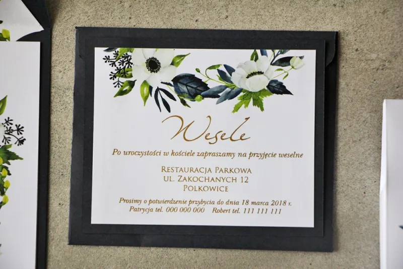 Bilecik dwuwarstwowy prezenty ślubne wesele - Cykade nr 3 ze złoceniem - Białe anemony, granat i zieleń Bilecik dwuwarstwowy prezenty ślubne wesele - Cykade nr 3 ze złoceniem - Białe anemony, granat i zieleń