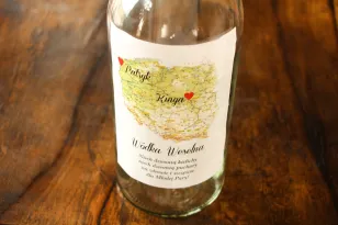 Etykiety samoprzylepne na butelki weselne z mapą Polski dla par pochodzących z różnych miast