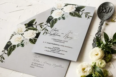 Eleganckie Zaproszenia Ślubne z Białymi Różami i Srebrnym Akcentem | Zaproszenia Weselne | Pastelowe nr 2