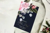 Granatowe Zawieszki na Wódkę z Piwoniami | Amelia-Wedding.pl