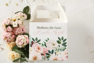 Rosa Hochzeitstorte Box mit rosa Pfingstrosen und Dahlien