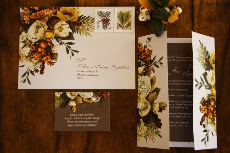 Próbne Jesienne zaproszenia ślubne z botanicznym bukietem vintage