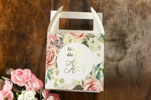 Quadratische Hochzeitstortenschachtel mit Glamour-Vergoldung mit Puderrosen und weißer Hortensie