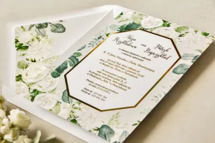 Geometrische Hochzeitseinladungen mit weißen Rosen und Pfingstrosen