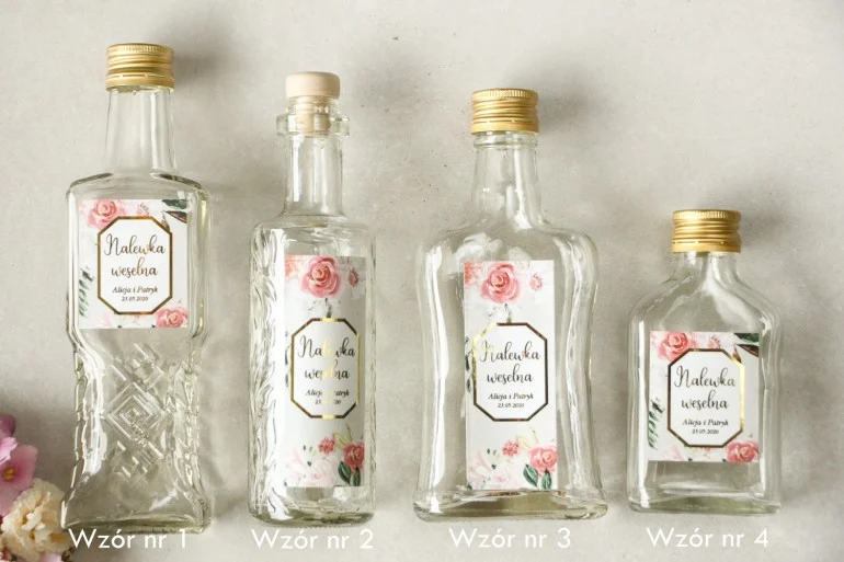 Butelki na Nalewki Glamour z Złotą Ramką i Kwiatami | Ekskluzywne Upominki Weselne