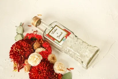 Eleganckie Butelki na Nalewkę z Złoceniami i Różami | Prezenty Dla Gości Weselnych