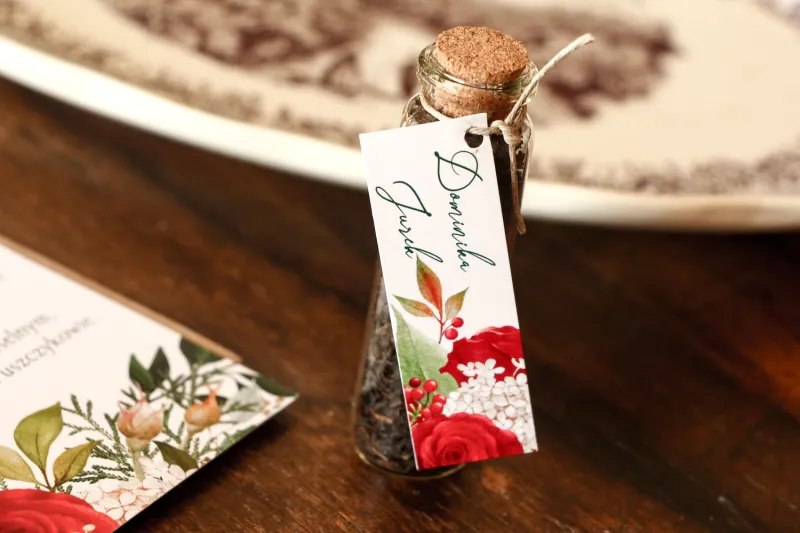 Buteleczka z Herbatą - Ślubne Podziękowania dla gości. Przywieszka z czerwoną różą i zielonymi gałązkami