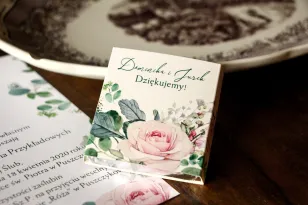 Hochzeitspralinen - Danke an die Gäste. Deckblatt mit Rosen und grünen Eukalyptuszweigen