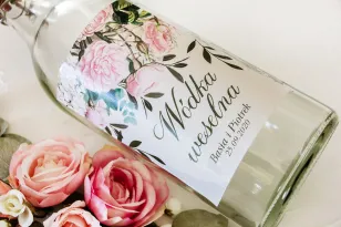 Hochzeit Selbstklebende Etiketten für Flaschen mit Aufdruck von pastellfarbenen Rosen und weißen Hortensien mit grünen Zweigen