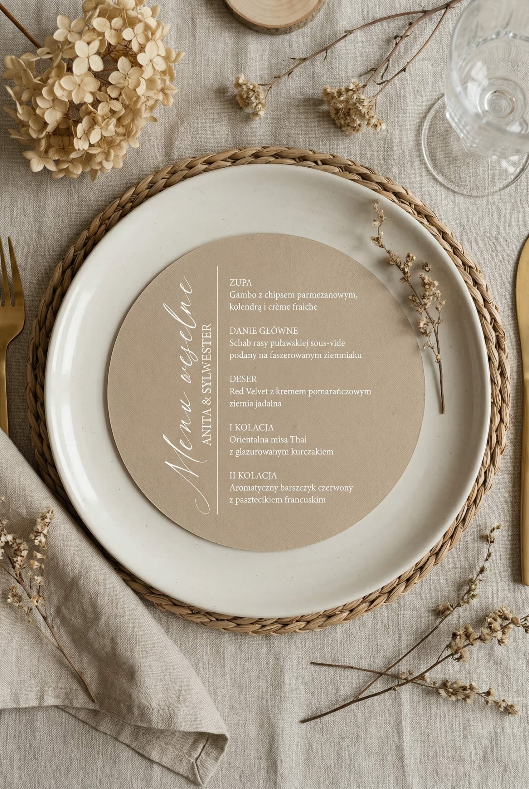 Menú de Boda Redondo Kraft n.º 11 – Tarjeta Beige en Forma de Círculo