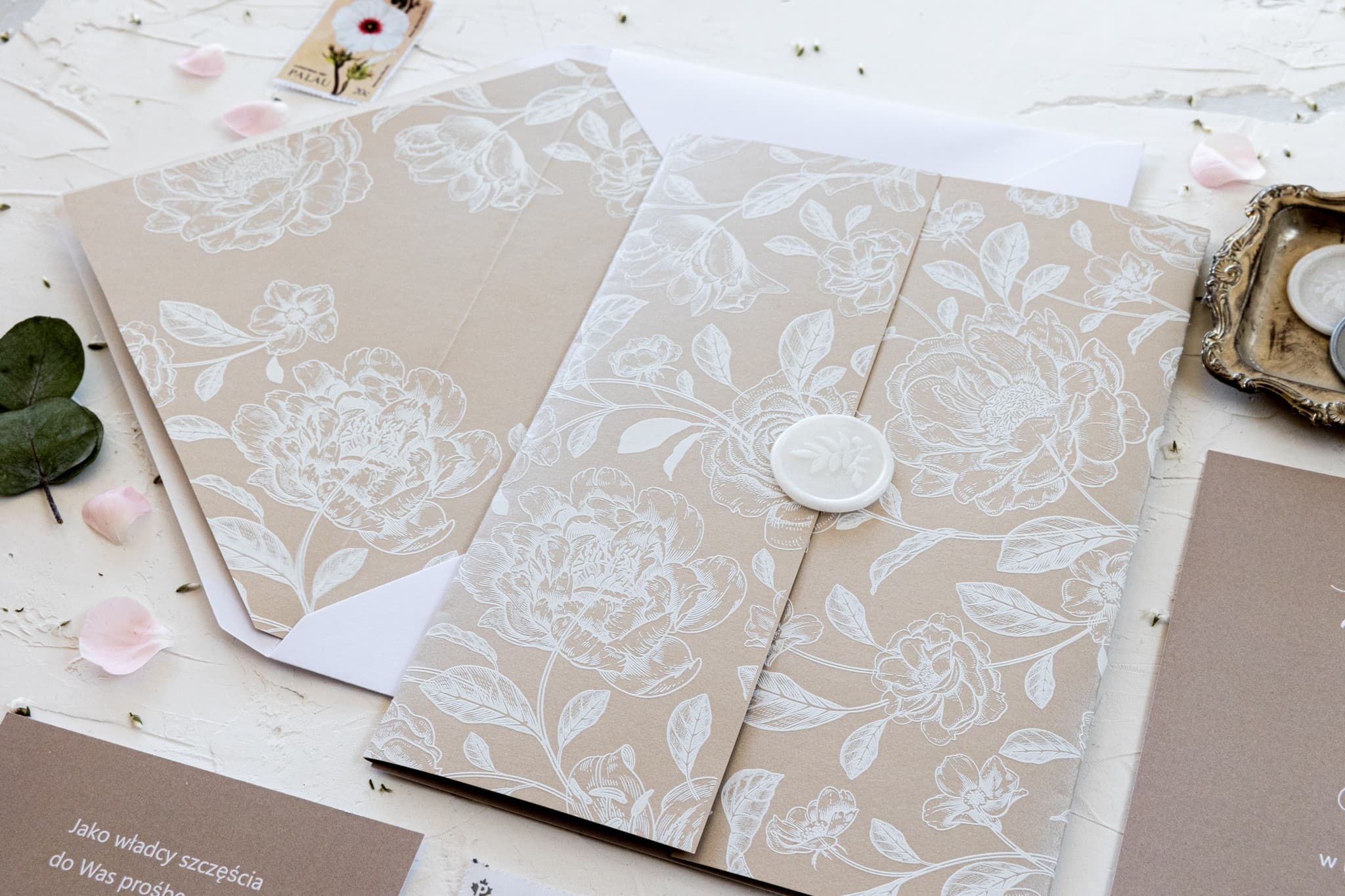 Wedding Invitations with Beige Peonies and Vellum Wrap – Nefryt No. 4 - 2