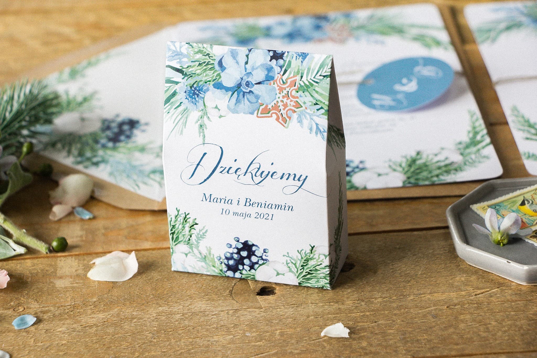 Cadeaux invités boîtes avec motif coton et caramels Indigo n° 8