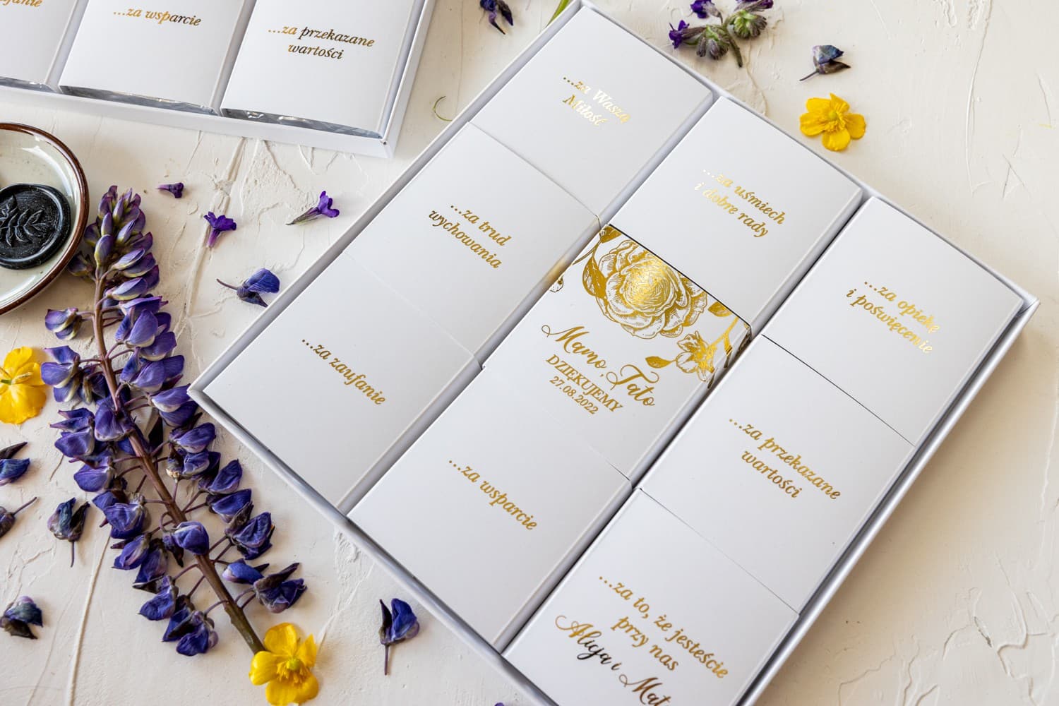 Elegante Caja de Bombones, Letras Doradas, Regalo de Boda | Agradecimiento para Padres | Onyks nº 3