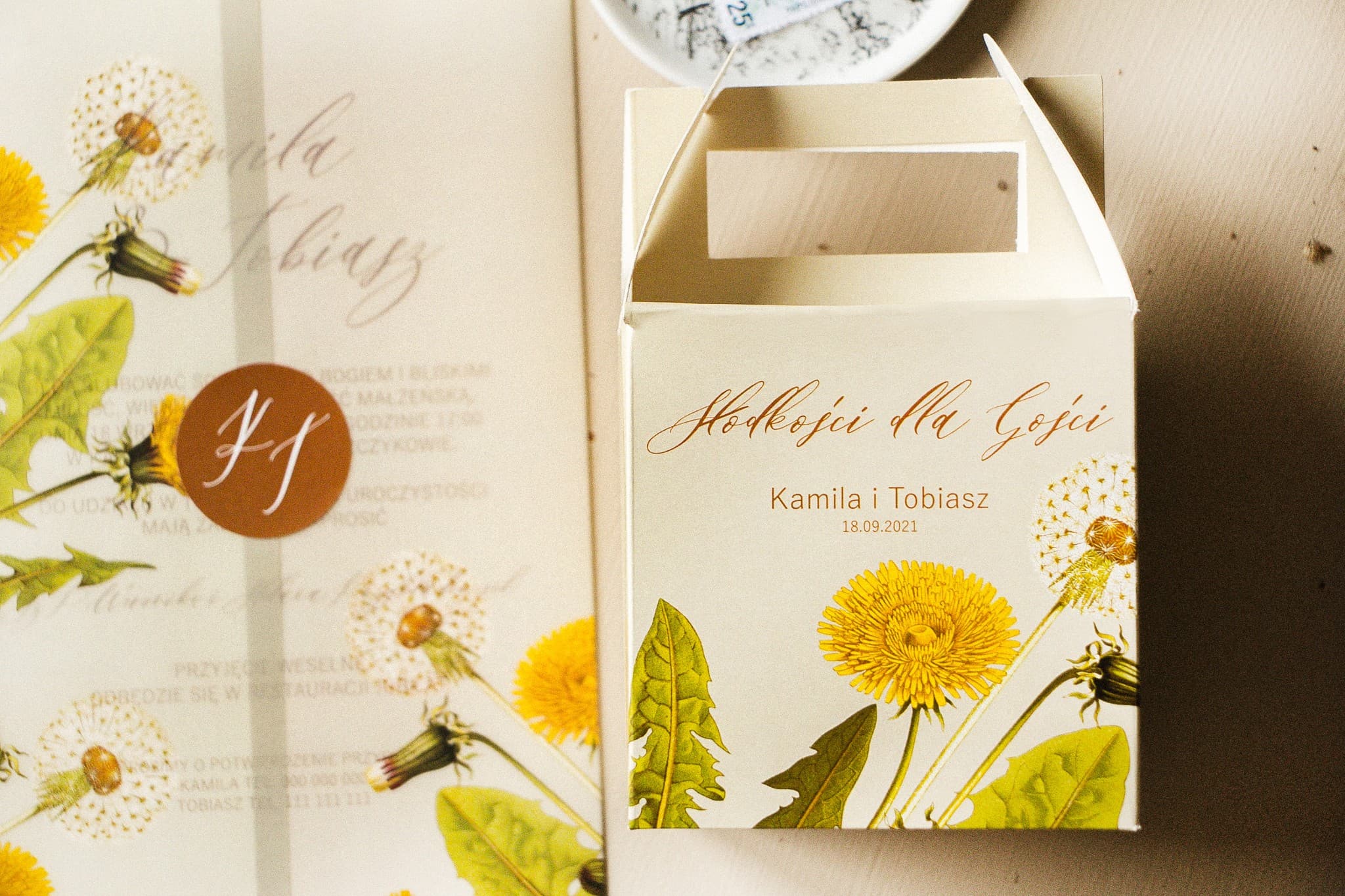 Cajas para Tarta de Boda con Diente de León y Asa | Embalaje Personalizado para Invitados | Opal nº 6