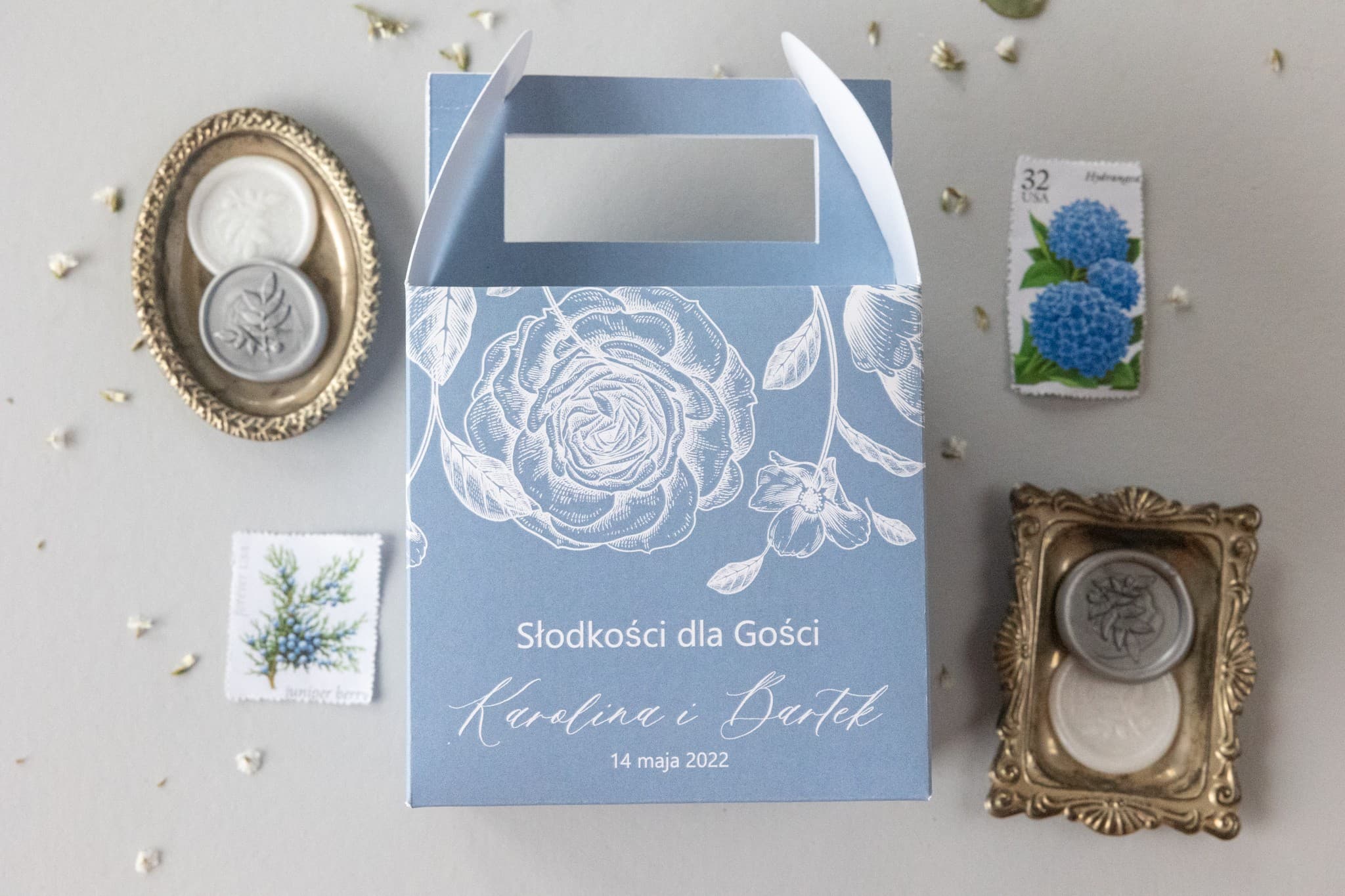 Caja Azul con Asa para Tarta | Embalaje Personalizado para Invitados | Nefryt n.º 2