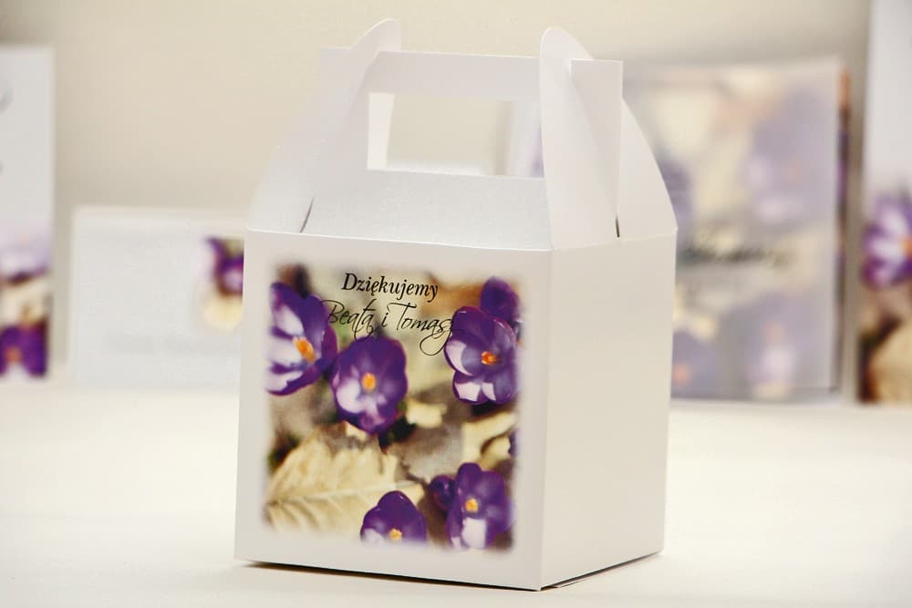 Elegantes cajas para tarta de boda con crocus violetas, personalizadas | Cajas para recuerdos de invitados | Elegant 26