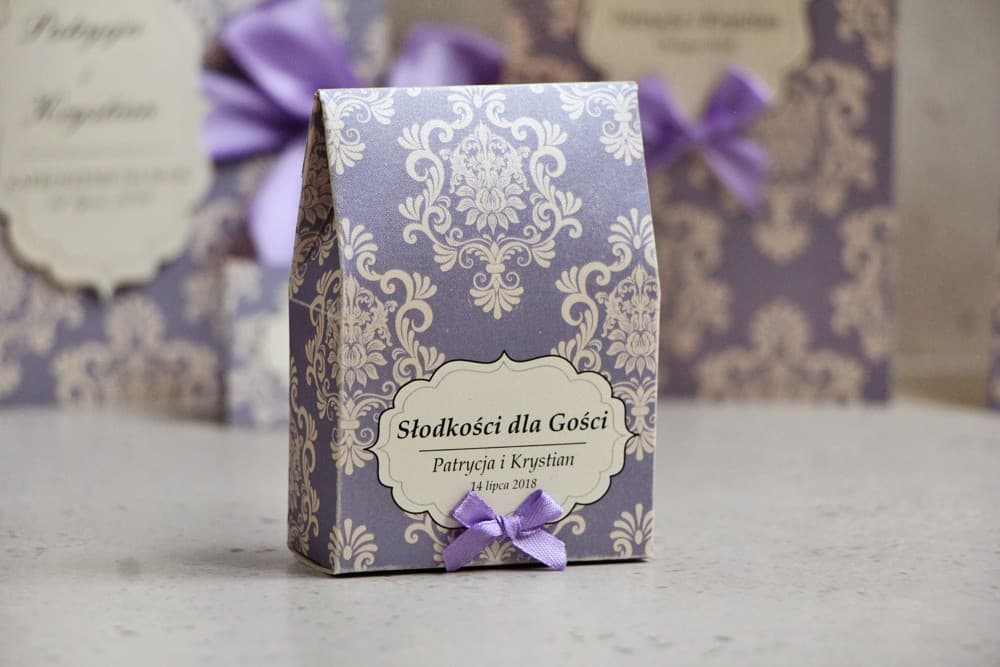 Elegantes Cajitas con Lazo Lila en Papel Perlado, Ornamento Maquillaje | Detalles para Invitados de Boda | Ornamento n.º 3