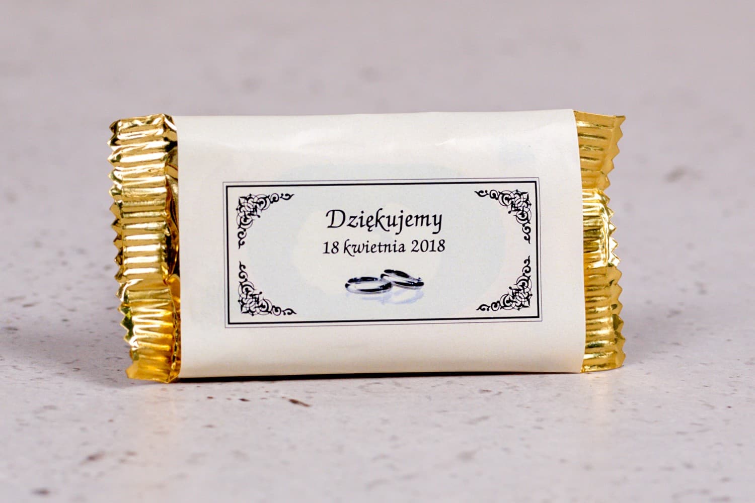 Chocolatinas de Boda Ecru con Alianzas Doradas | Detalles Elegantes para Invitados | Arte nº 2