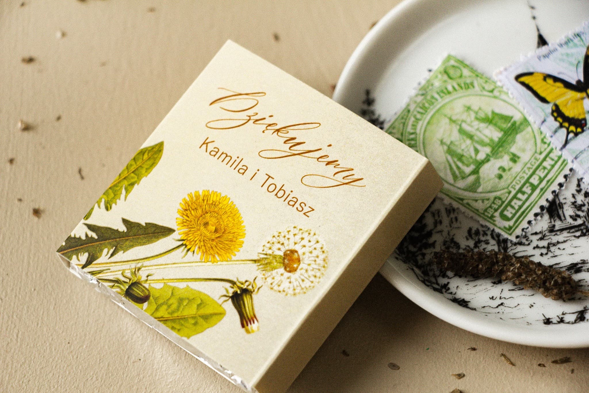 Personalized Dandelion Motif Chocolates | Sweet Wedding Guest Favours | Opal No. 6