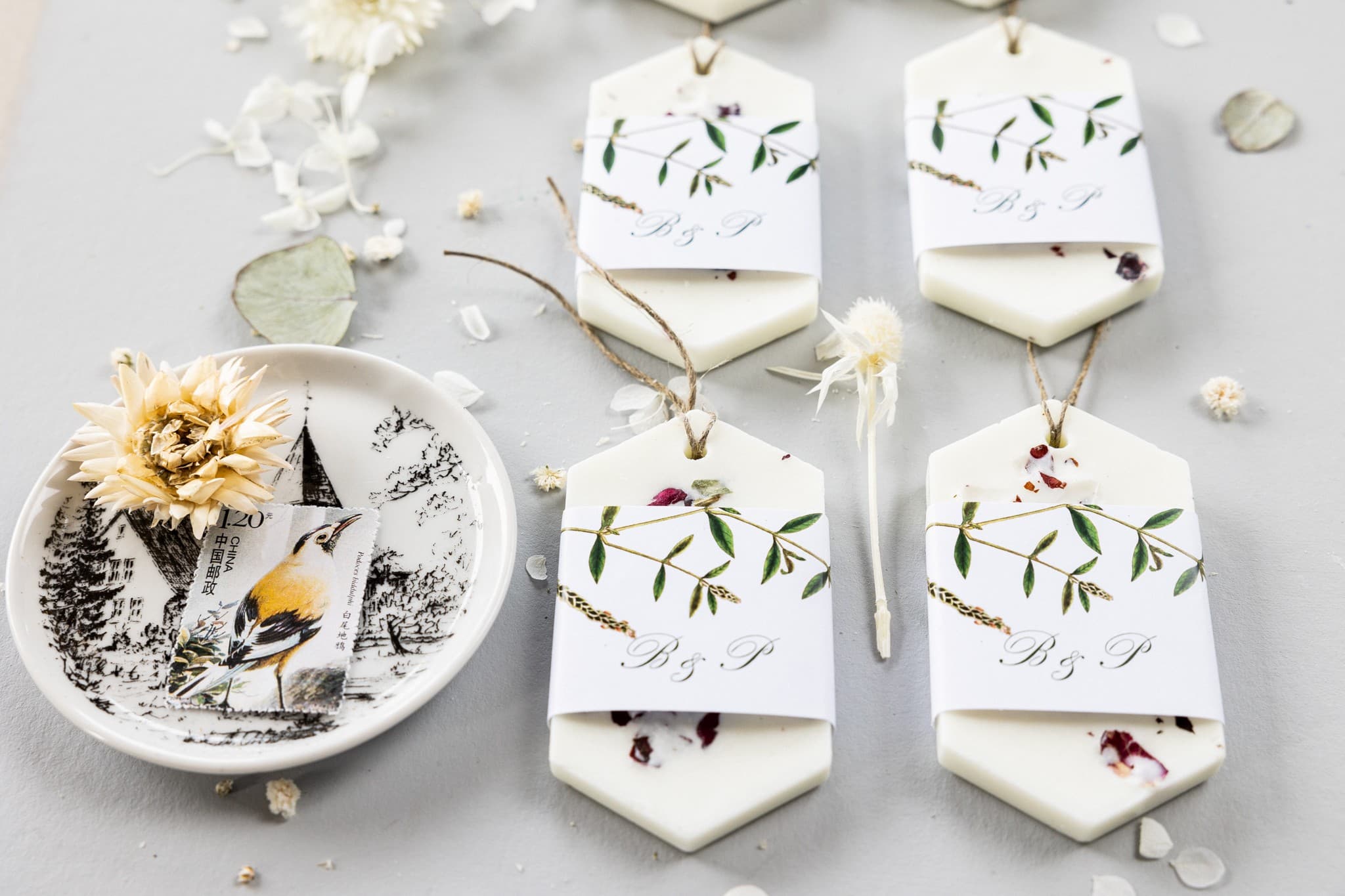 Duftanhänger aus Sojawachs mit Blüten | Elegante Gastgeschenke zur Hochzeit | Korani Nr. 9 - 2