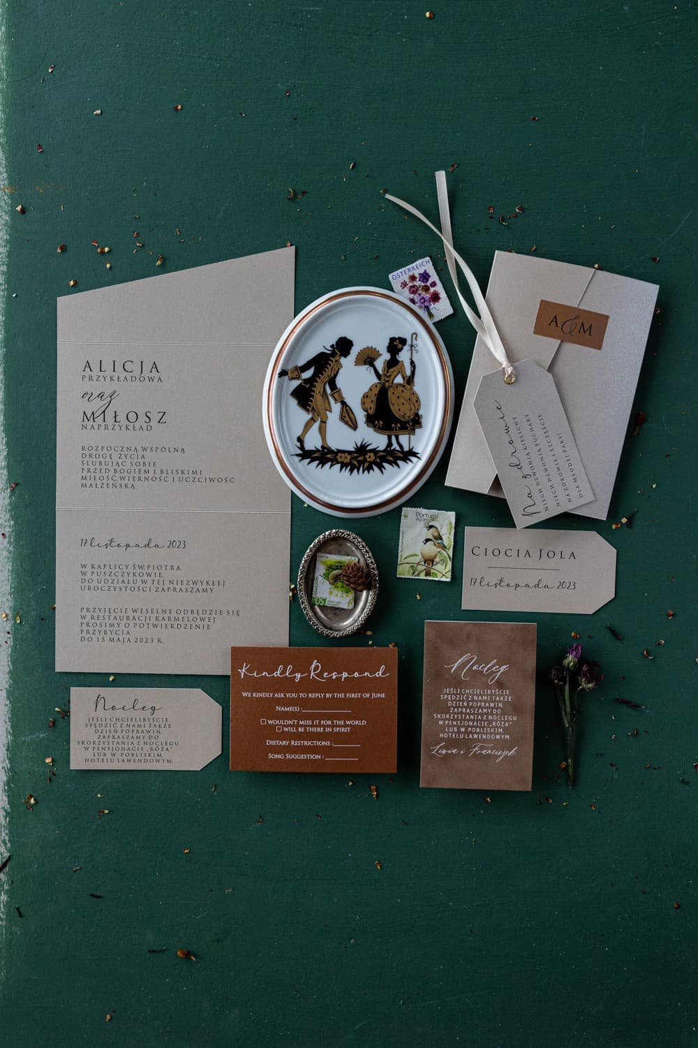 Carte de mariage en velours avec impression blanche de la collection Modern n° 2