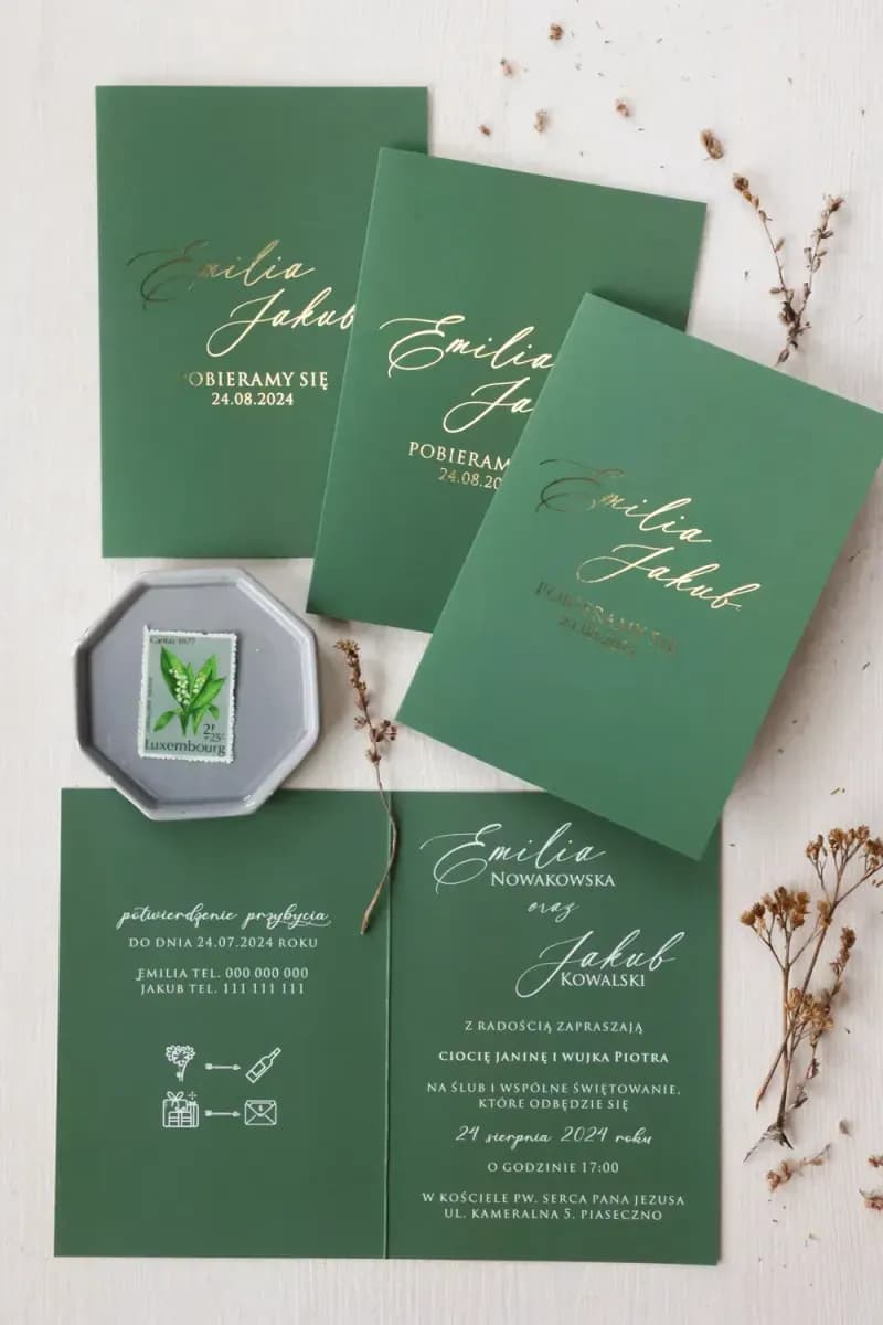 Invitations de mariage botaniques avec une branche délicate de ruscus vert | Ruscus n° 16