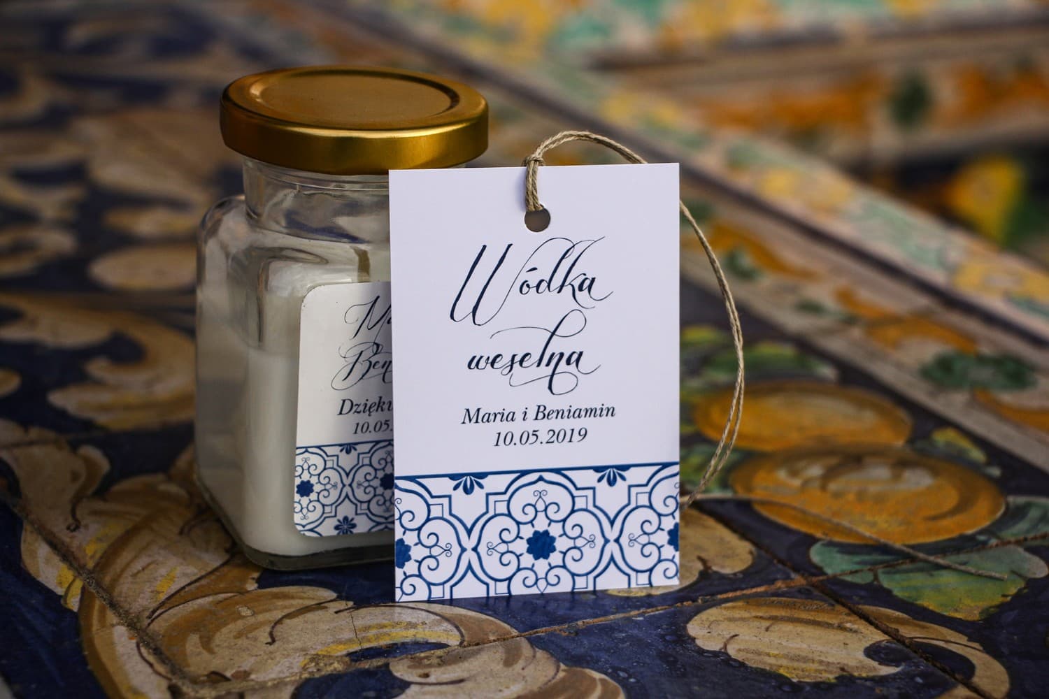 Eleganti Etichette per Bottiglie con Motivo Spagnolo | Etichette per Vodka Nuziale | Indaco n. 1