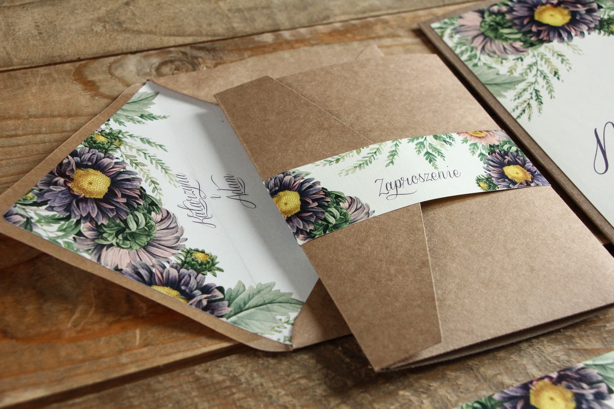 Faire-part de mariage dans un dossier Kraft n° 3 avec bandeau Amelia Wedding