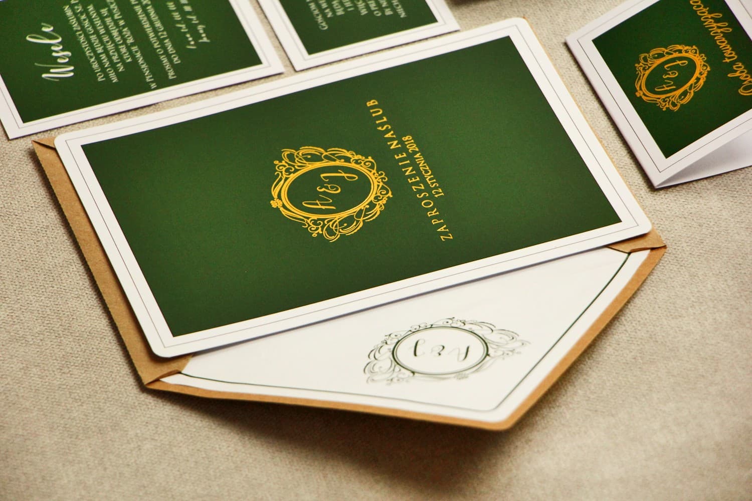 Faire-part de mariage avec dorure vert sapin Sonata n° 7 Amelia Wedding