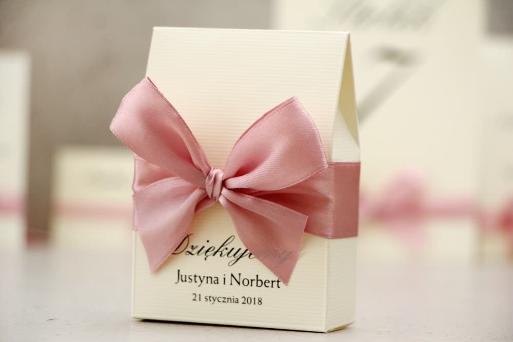 Elegant Wedding Favour Boxes with Satin Bow | Personalized Sweet Boxes | Belisa No. 3